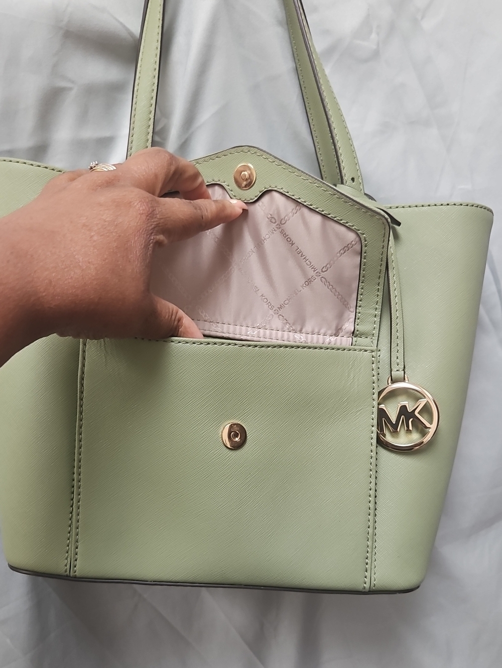 Michael Kors Mint Green Saffiano Leather Jet TOTE NWOT - Picture 5 of 10